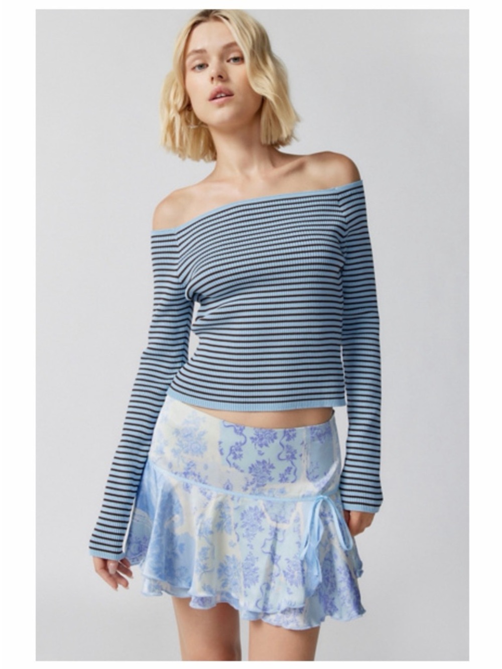 Kimchi Blue Carlene Satin Drop-Waist Mini Skirt NWT